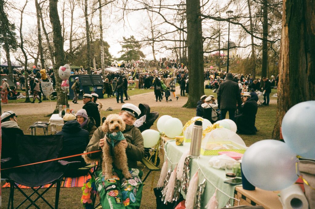 Vappu Kaivopuistossa